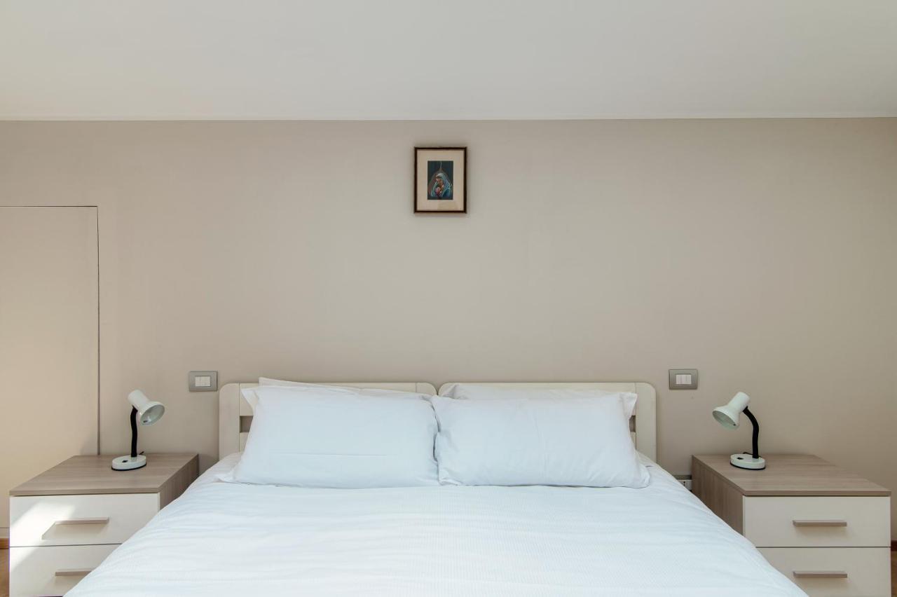 Apartamento Grape Attic 72 - The House Of Travelers Como Exterior foto
